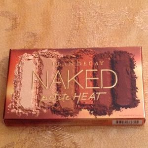 NEW Urban Decay petite heat eye shadow palette.